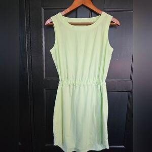 Athleta Astra Lightweight Dress, Wasabi Green, Size 2